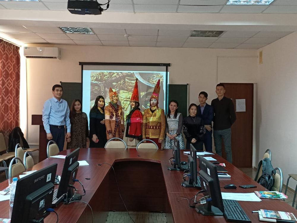 Гулжанат Кадиркулова в рамках педагогической практики провела открытый урок по дисциплине «Сакская эпоха Казахстана»